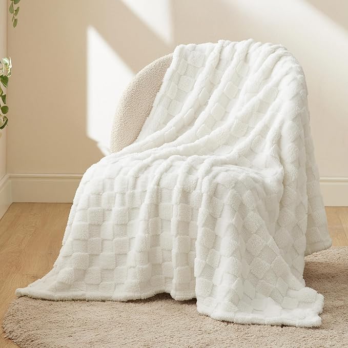 Bedsure GentleSoft White Throw Blanket - Image 6