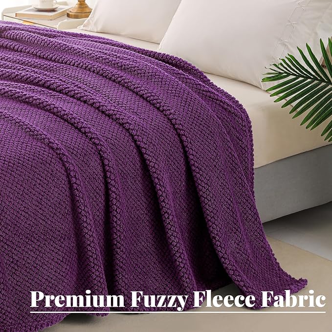 Whale Flotilla Twin Size Fuzzy Fleece Blanket - Image 5