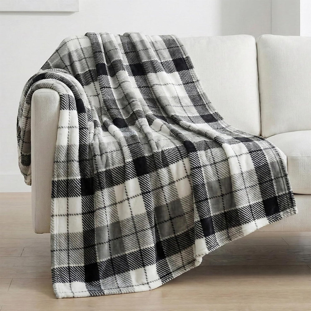 DEZ FURNISHINGS Velvet Plush Blanket, Super Soft, for Couch, Bed, All Season ...