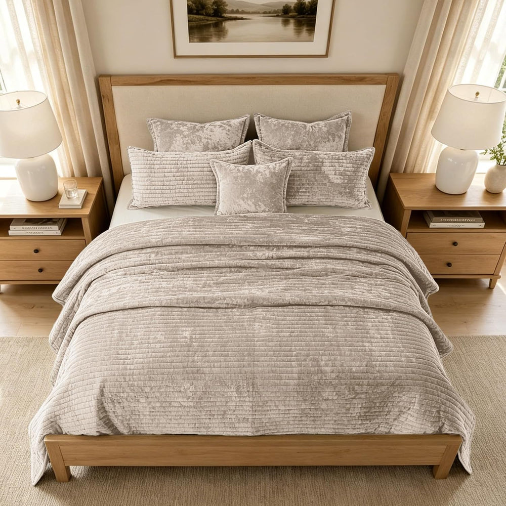 California King Quilt 106x118 Velvet Bedspread with Shams