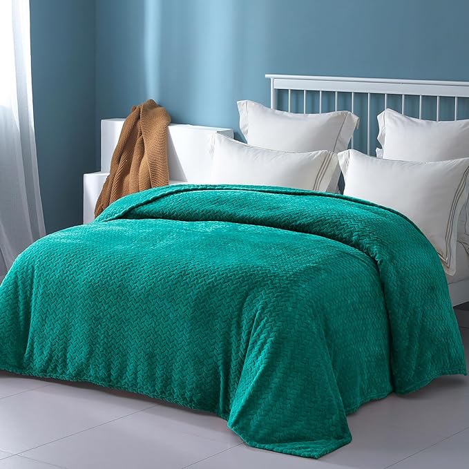 Exclusivo Mezcla Fleece Queen Size Blanket - Image 3