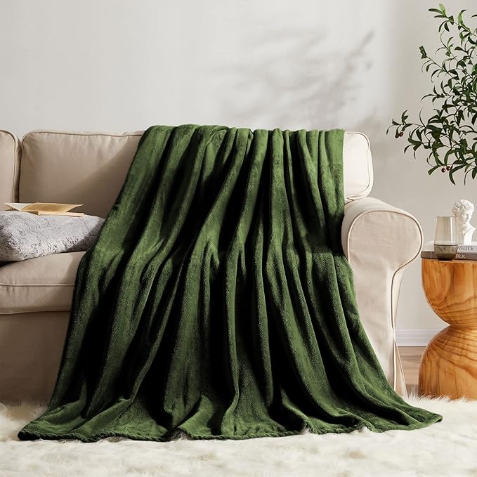 KMUSET Super Soft Throw Blanket Premium Silky Flannel Fleece Twin Size Green - Image 5