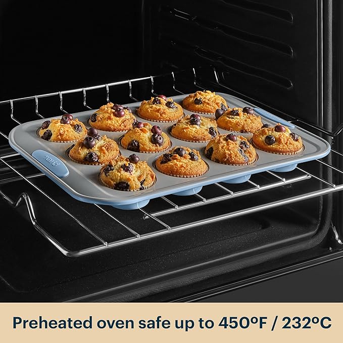 Pyrex 8-Piece Metal Bakeware Set, Lightweight Stainless Steel Baking Trays - Image 7