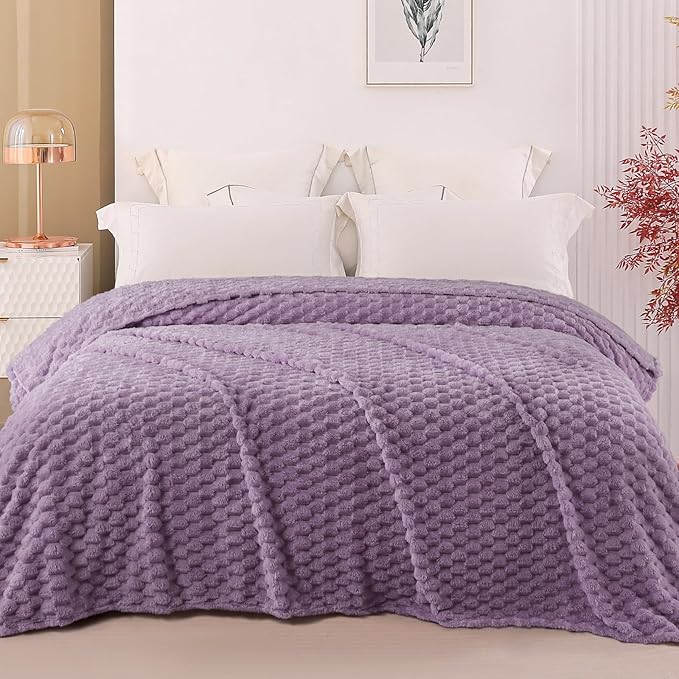 Exclusivo Mezcla Fleece Queen Blanket - Image 2