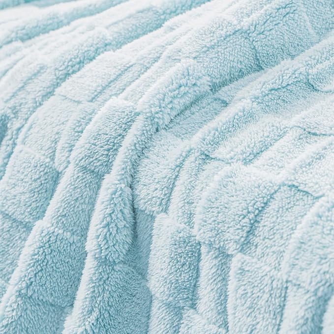 Exclusivo Mezcla Queen Size Flannel Fleece Blanket, Super Soft and Warm - Image 6