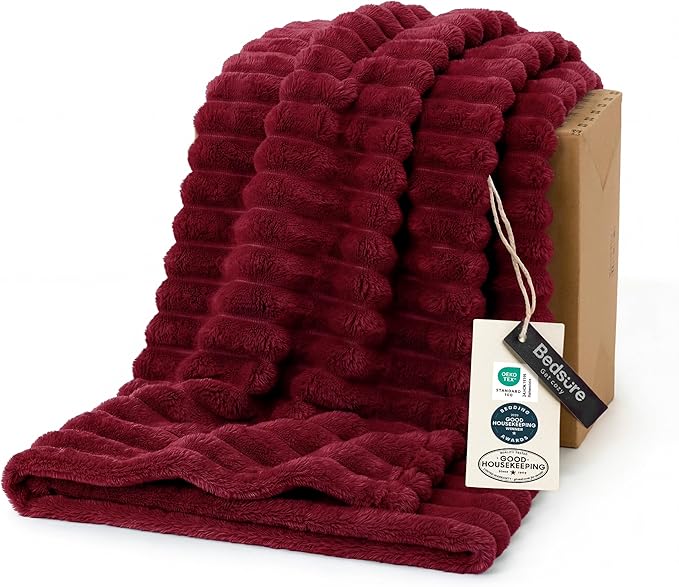 Bedsure GentleSoft Red Twin Blanket by BEDSURE