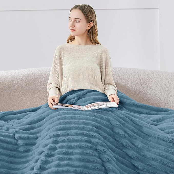 BEDELITE Twin Blanket for Couch & Bed, 300GSM Soft & Warm Fleece Blanket - Image 3