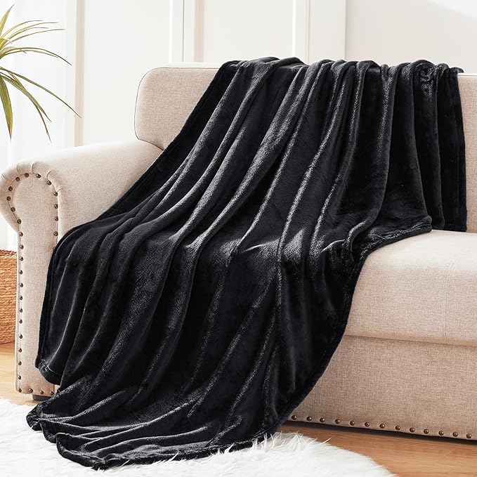 Exclusivo Mezcla Fleece Black Throw Blanket - Image 3