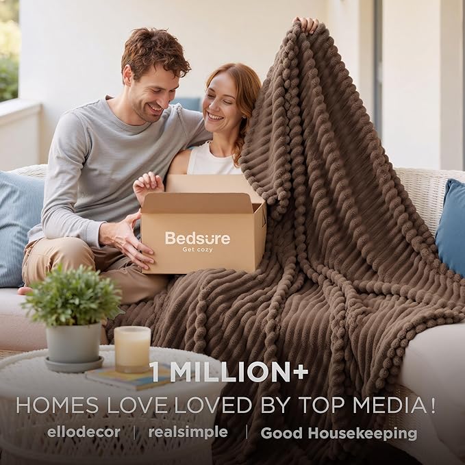 Bedsure GentleSoft Brown Fleece Blanket - Image 2