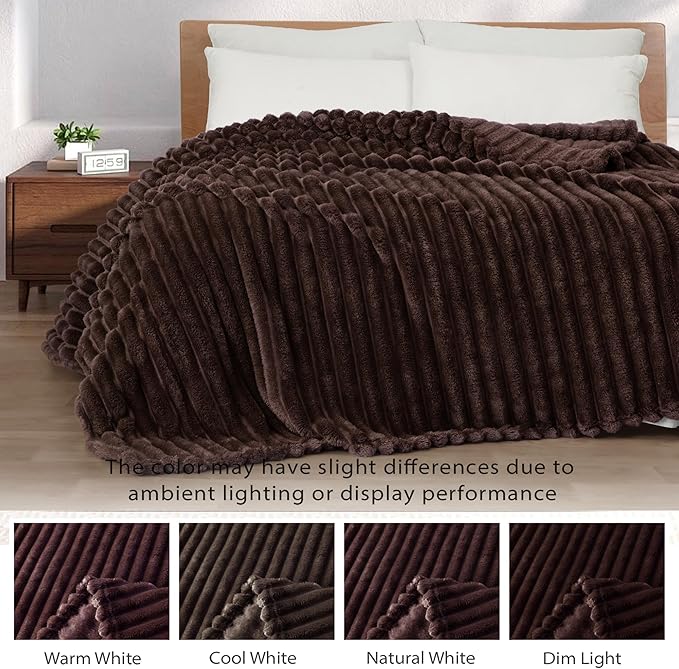 Exclusivo Mezcla King Size Flannel Fleece Blanket, Super Soft Striped Jacquard - Image 3