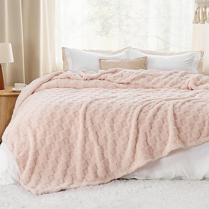 Bedsure GentleSoft Full Size Blankets - Image 6