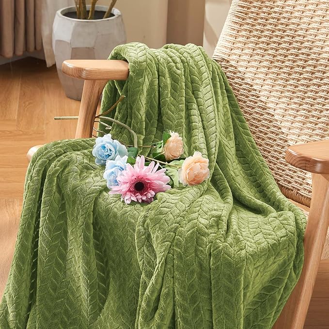 inhand Sage Green Fleece Queen Blanket - Image 3