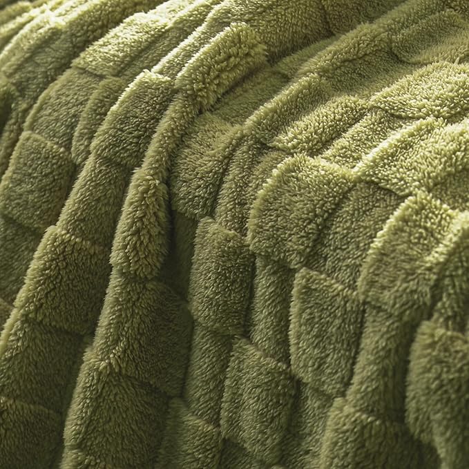 Exclusivo Mezcla King Size Flannel Fleece Blanket, Super Soft and Warm - Image 4