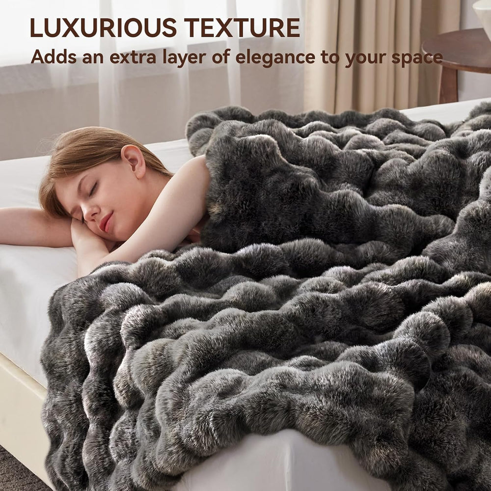 Anysay Faux Fur Throw Blanket, 1000GSM Fluffy Soft Bubble Blanket 50''...