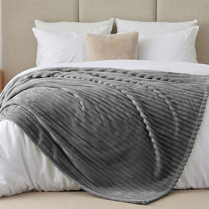 BEDELITE Blankets Queen Size for Bed, 300GSM Soft & Warm Fleece Blanket - Image 7