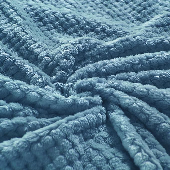 Exclusivo Mezcla Fleece Bed Blanket King Size, Super Soft and Warm Blankets - Image 8