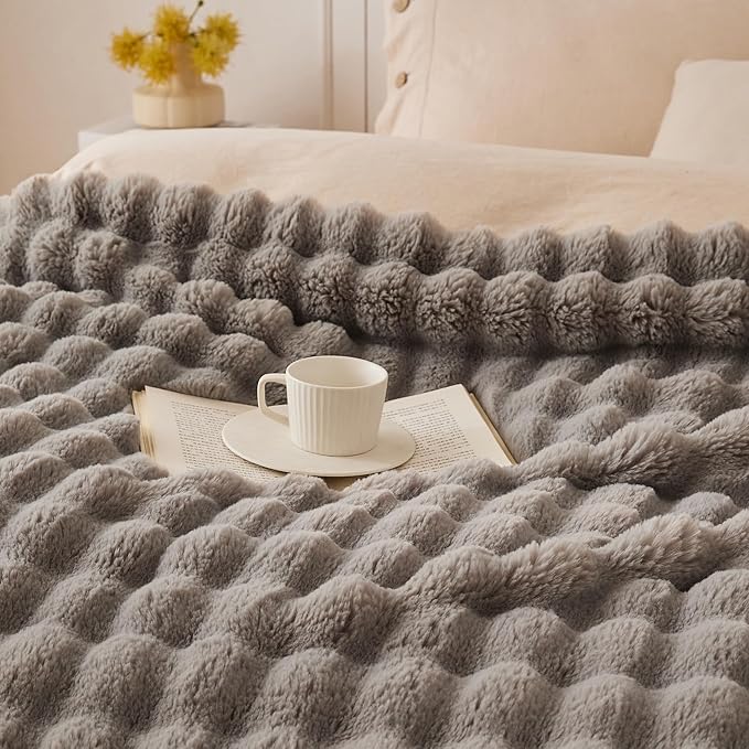 COOVA Faux Fur Throw Blanket for Couch, Cozy Soft and Fuzzy Plush Rabbit Fur - Image 2