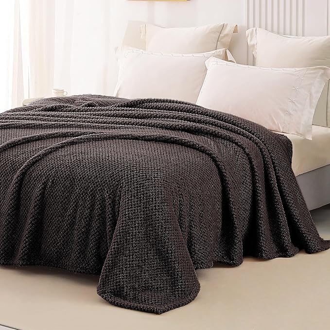 Whale Flotilla Queen Size Fuzzy Fleece Blanket, Fluffy Warm Soft Jacquard Bed - Image 2