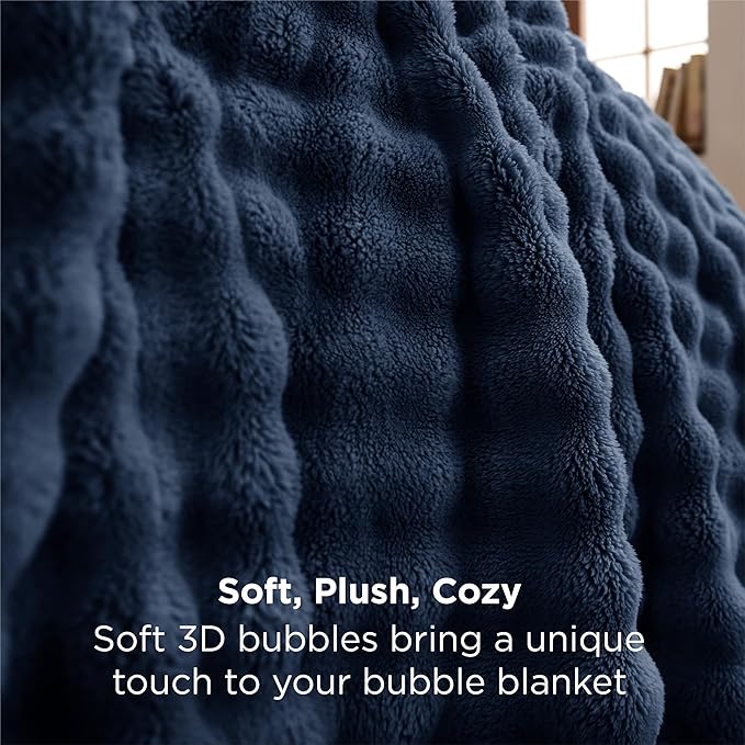 Bedsure 3D Fleece Bubble Blanket - Image 3