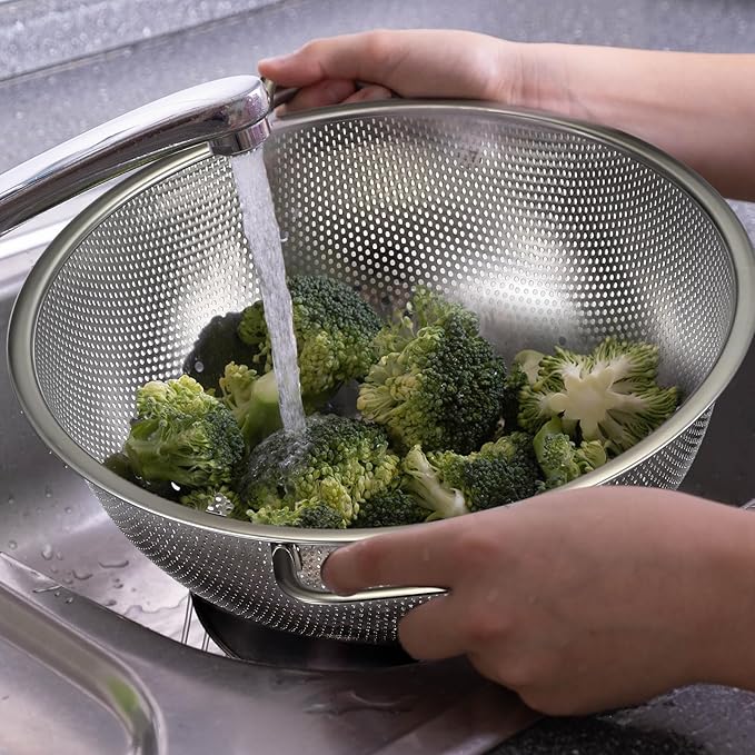 Bokon 3 Pcs Stainless Steel Colander Set Colander Bowl and Sieves 1/3/5 Quart - Image 5