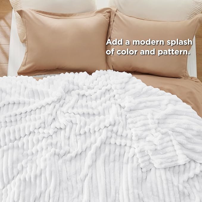 Bedsure GentleSoft Queen Blanket - Image 5