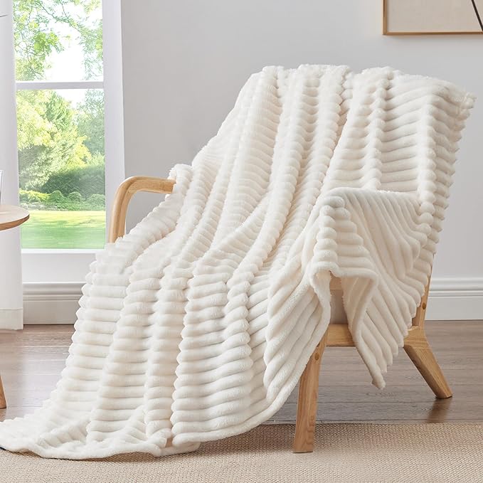 BEDELITE Twin Blanket for Couch & Bed, 300GSM Soft & Warm Fleece Blanket by BEDELITE