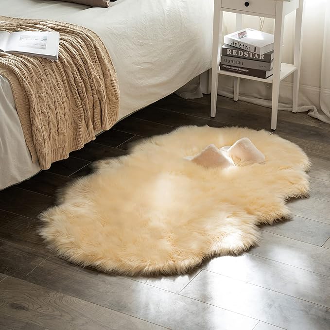 MIULEE Luxury Super Soft Fluffy Area Rug Faux Fur Sheepskin Rug Decorative by MIULEE