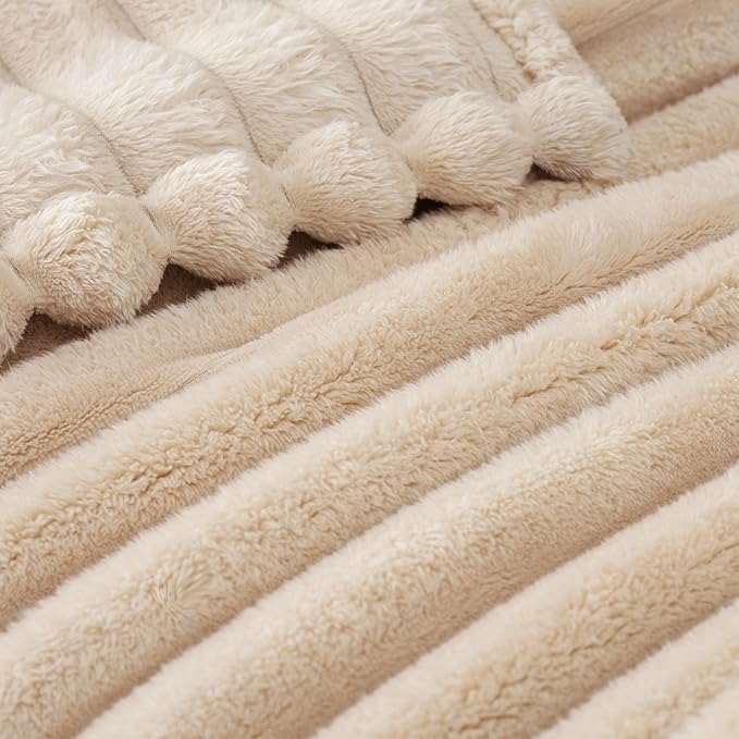 Exclusivo Mezcla King Size Flannel Fleece Blanket, Super Soft Striped Jacquard - Image 4