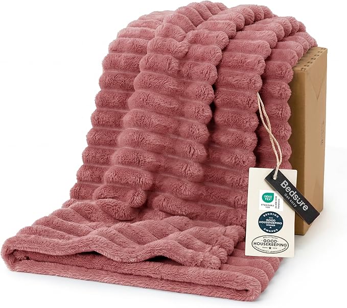 Bedsure GentleSoft Dusty Pink Fleece Twin Blanket by BEDSURE