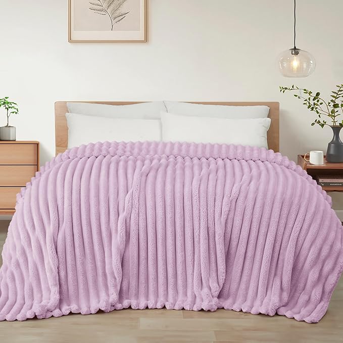 Exclusivo Mezcla Queen Size Flannel Fleece Blanket, Super Soft Striped Jacquard by ExclusivoMezcla