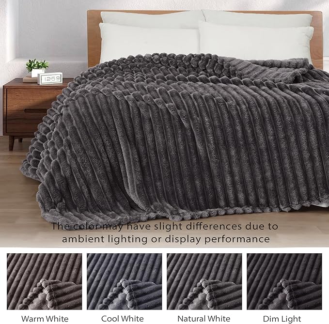 Exclusivo Mezcla Queen Size Flannel Fleece Blanket, Super Soft Striped Jacquard - Image 3