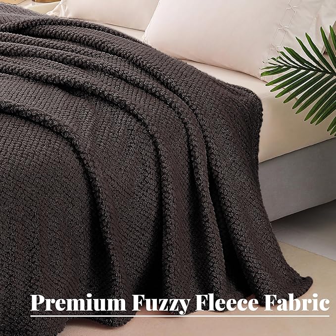 Whale Flotilla Queen Size Fuzzy Fleece Blanket, Fluffy Warm Soft Jacquard Bed - Image 4