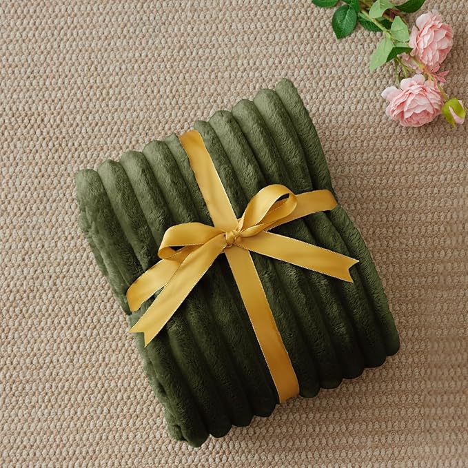 BEDELITE Twin Blanket for Couch & Bed, 300GSM Soft & Warm Fleece Blanket - Image 2
