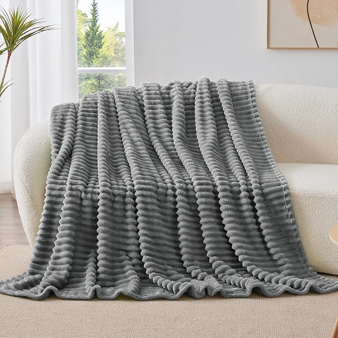 BEDELITE Fleece Throw Blanket for Couch - Image 8