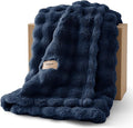 Bedsure 3D Fleece Bubble Blanket by BEDSURE