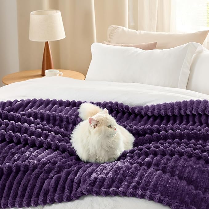 Bedsure GentleSoft Purple Fleece Blanket - Image 7