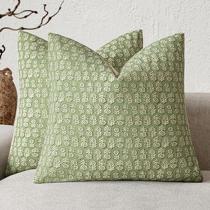 Foindtower Set of 2 Decorative Vintage Floral Print Throw Pillow Covers Neutral by Foindtower