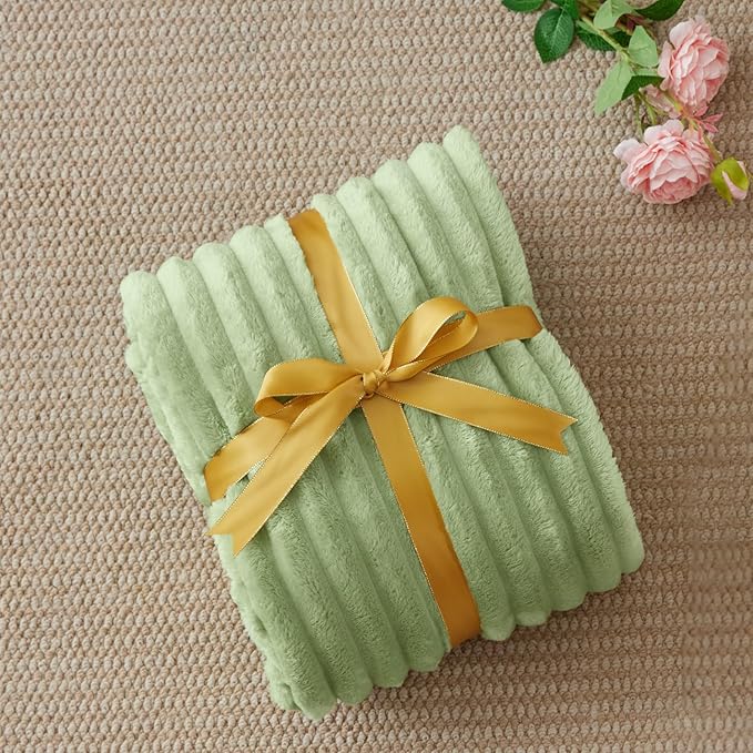 BEDELITE Twin Blanket for Couch & Bed, 300GSM Soft & Warm Fleece Blanket - Image 6
