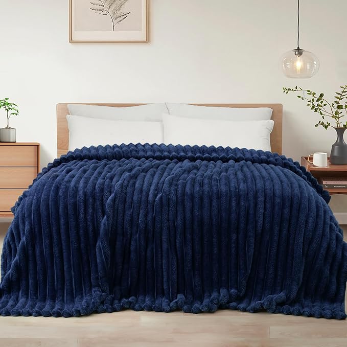 Exclusivo Mezcla Twin Size Flannel Fleece Blanket, Super Soft Striped Jacquard by ExclusivoMezcla