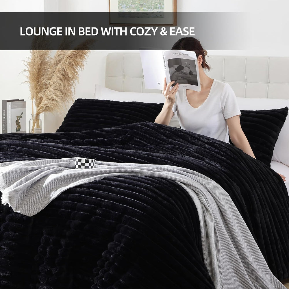 Smoofy Fluffy King Size Comforter 3 PCS - Black Fleece Bedding Set