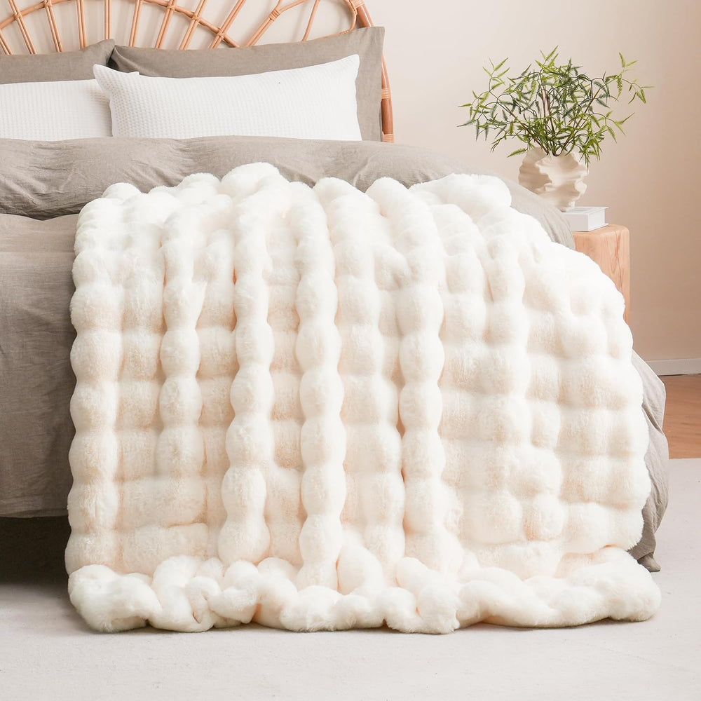 BENVWE Faux Fur Throw Blanket for Couch - Cozy Plush Fluffy Soft Thick Bubble...