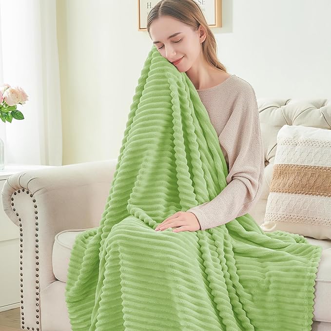BEDELITE Fleece Blanket King Size – 3D Ribbed Jacquard Soft and Warm Decorative - Image 3