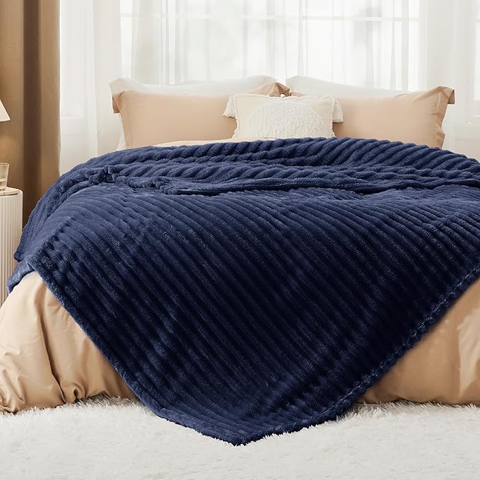 Bedsure GentleSoft Navy Blue Fleece Blanket - Image 2