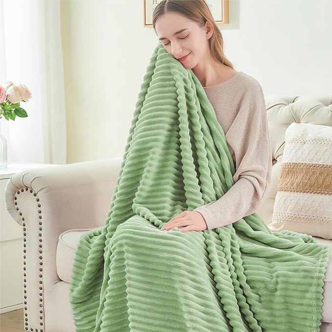 BEDELITE Fleece Blanket Twin Size – 3D Ribbed Jacquard Soft and Warm Decorative - Image 4