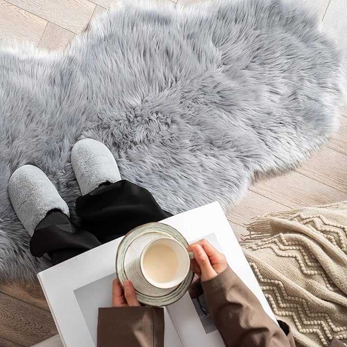 MIULEE Luxury Super Soft Fluffy Area Rug Faux Fur Sheepskin Rug Decorative - Image 2
