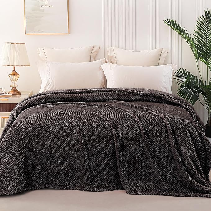 Whale Flotilla Queen Size Fuzzy Fleece Blanket, Fluffy Warm Soft Jacquard Bed - Image 3