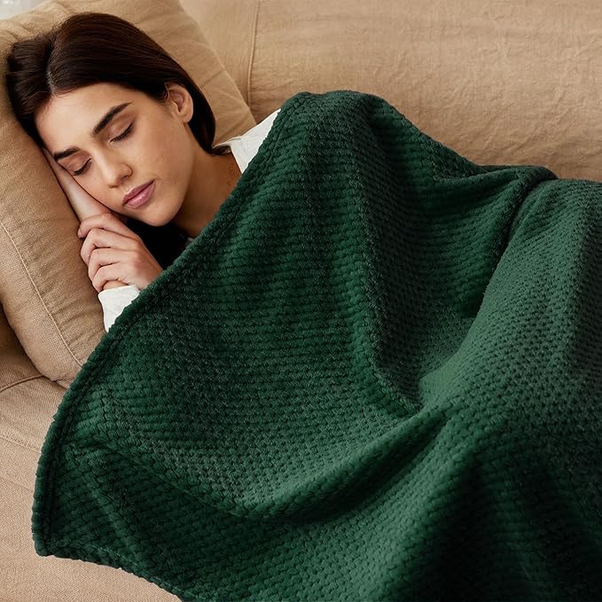 Exclusivo Mezcla Fleece Bed Blanket Twin Size, Super Soft and Warm Blankets - Image 2