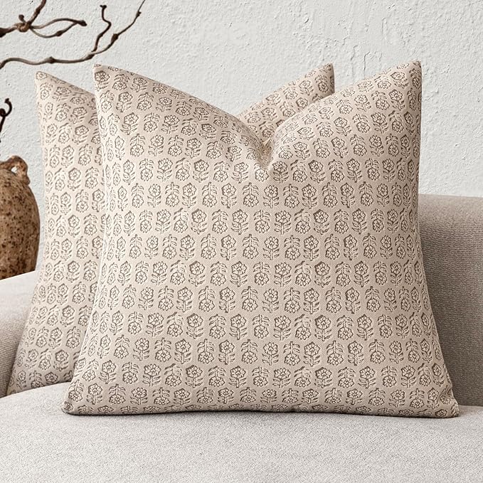 Foindtower Set of 2 Decorative Vintage Floral Print Throw Pillow Covers Neutral by Foindtower