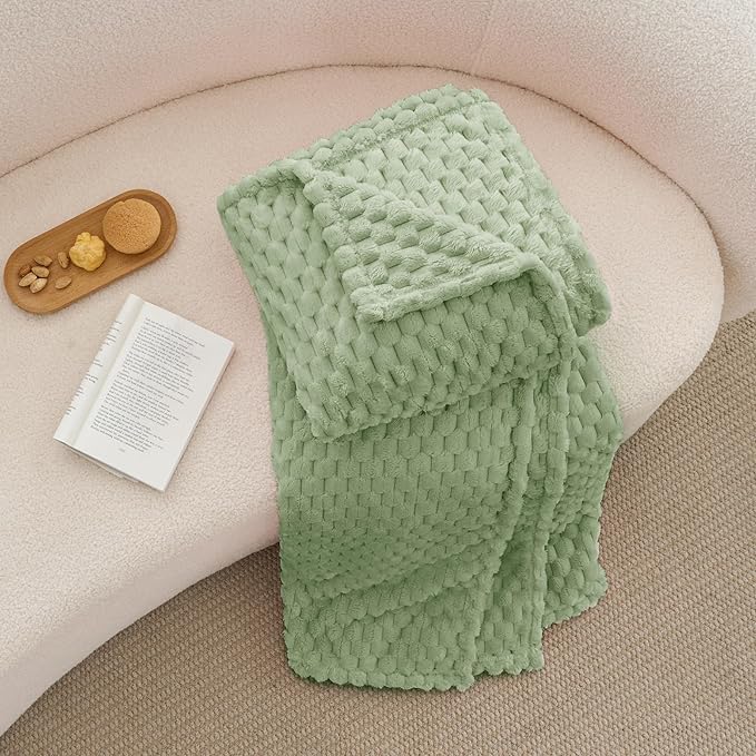 BEDELITE Fleece Blanket - Image 6