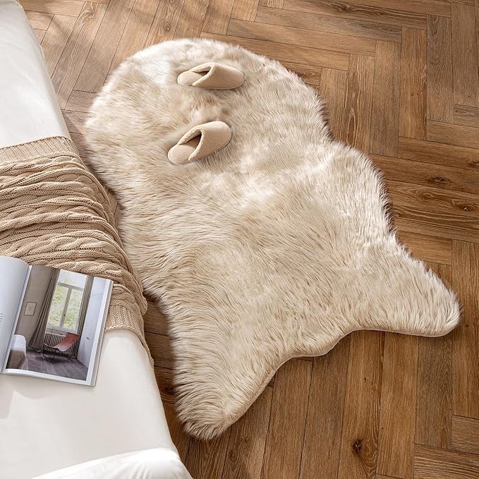 MIULEE Luxury Super Soft Fluffy Area Rug Faux Fur Plush Large Sheepskin Rug - Image 5